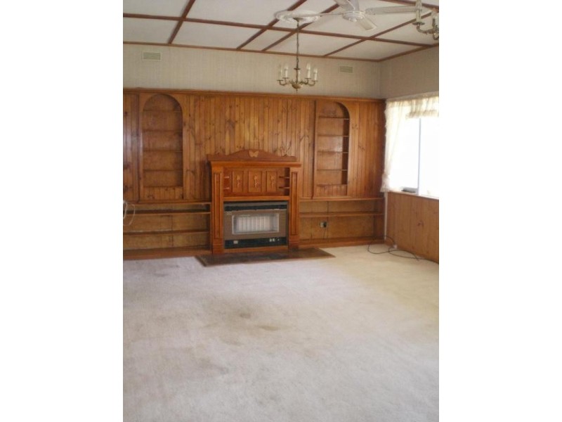 41 WANGARRA Road, Frankston VIC 3199