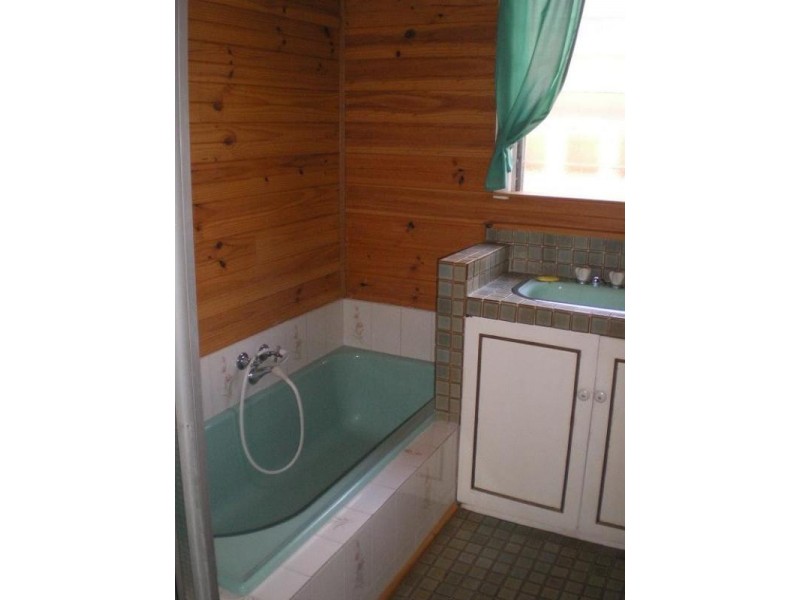 41 WANGARRA Road, Frankston VIC 3199