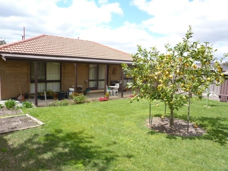 18 Browns Road, Noble Park North VIC 3174