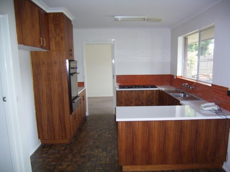 6 Summit Road, Frankston VIC 3199