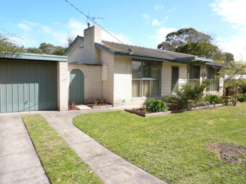 12 Berberis Crescent, Frankston VIC 3199