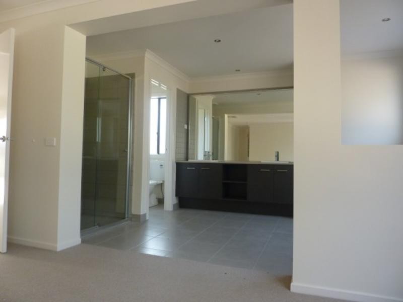 1 SPRINGHILL Road, Langwarrin VIC 3910