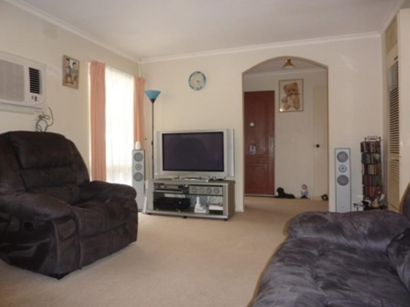 5 Carter Court, Frankston VIC 3199