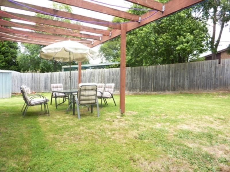 5 Carter Court, Frankston VIC 3199