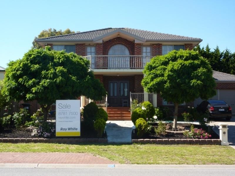 27 Highland Drive, Frankston South VIC 3199