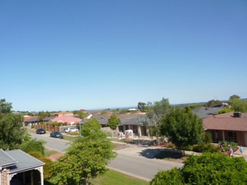 27 Highland Drive, Frankston South VIC 3199