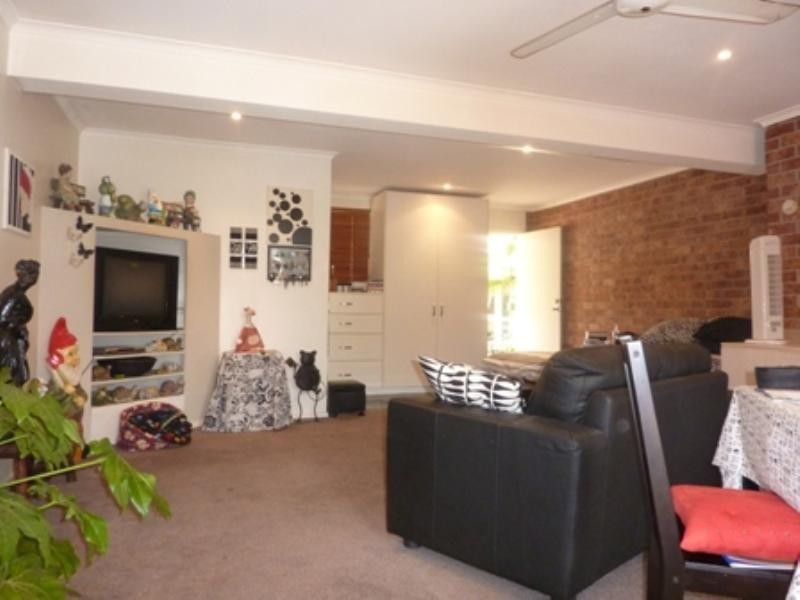 116 Willow Road, Frankston VIC 3199