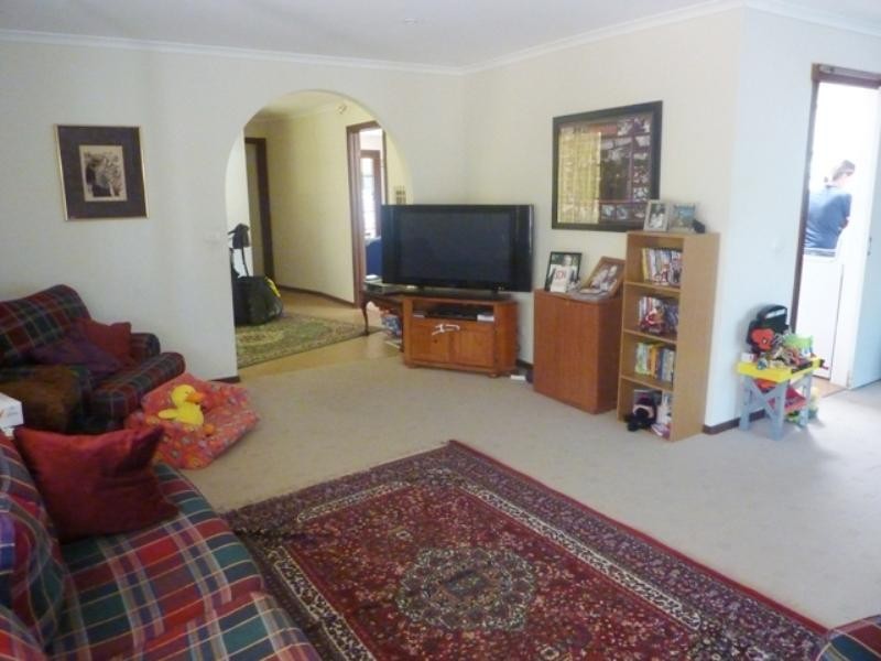 10 Furneaux Court, Frankston VIC 3199