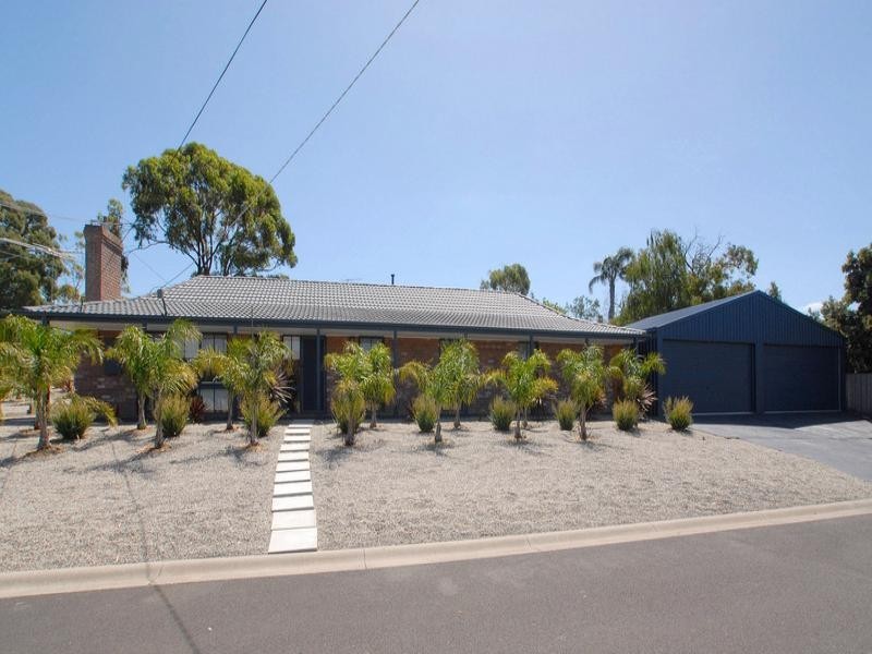 9 Kilburn Crescent, Frankston VIC 3199