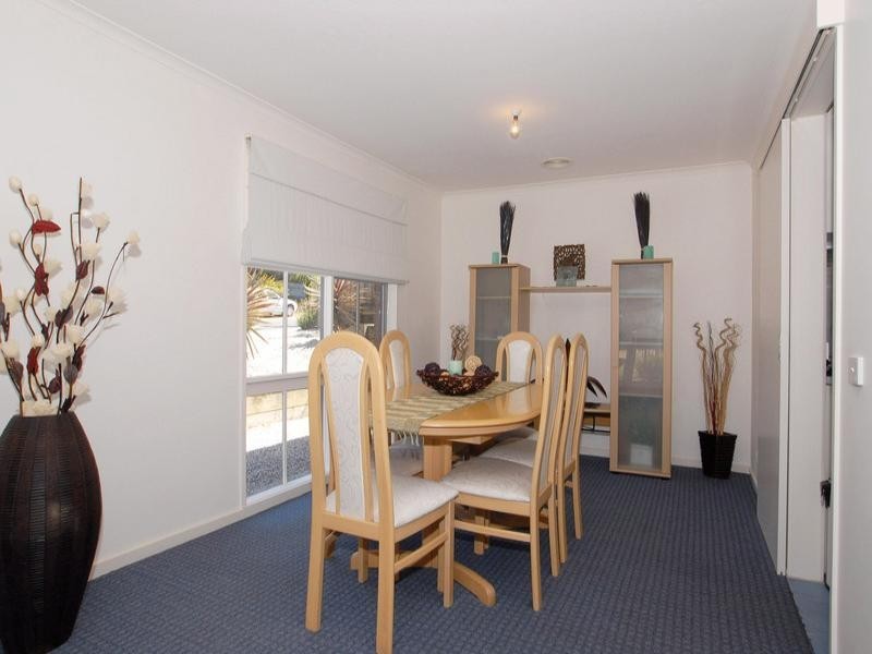 9 Kilburn Crescent, Frankston VIC 3199