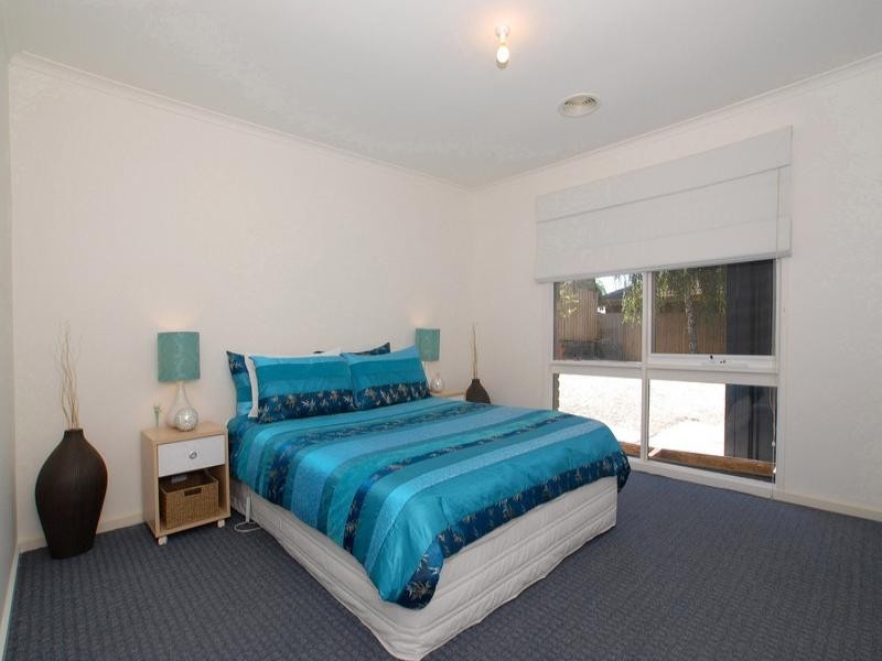 9 Kilburn Crescent, Frankston VIC 3199