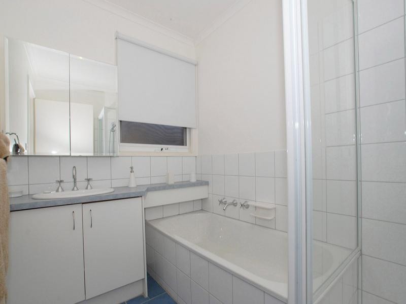 9 Kilburn Crescent, Frankston VIC 3199