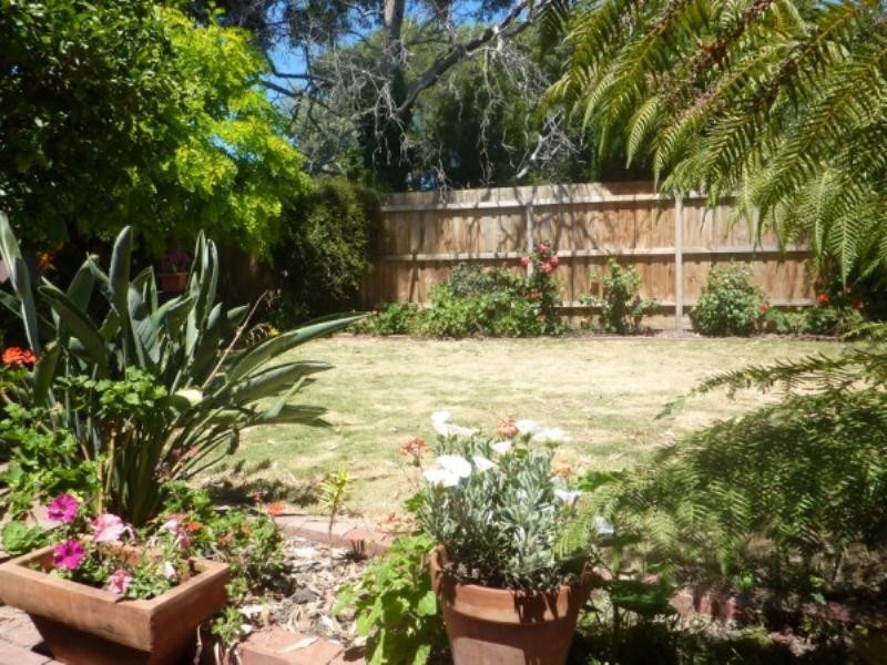 11 Regent Court, Frankston VIC 3199