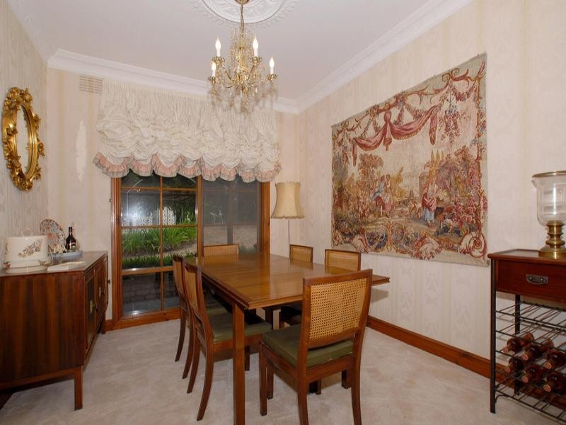 8 Olinda Place, Frankston VIC 3199