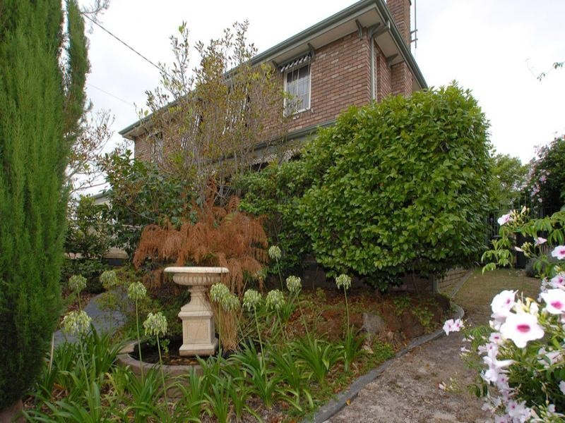 8 Olinda Place, Frankston VIC 3199