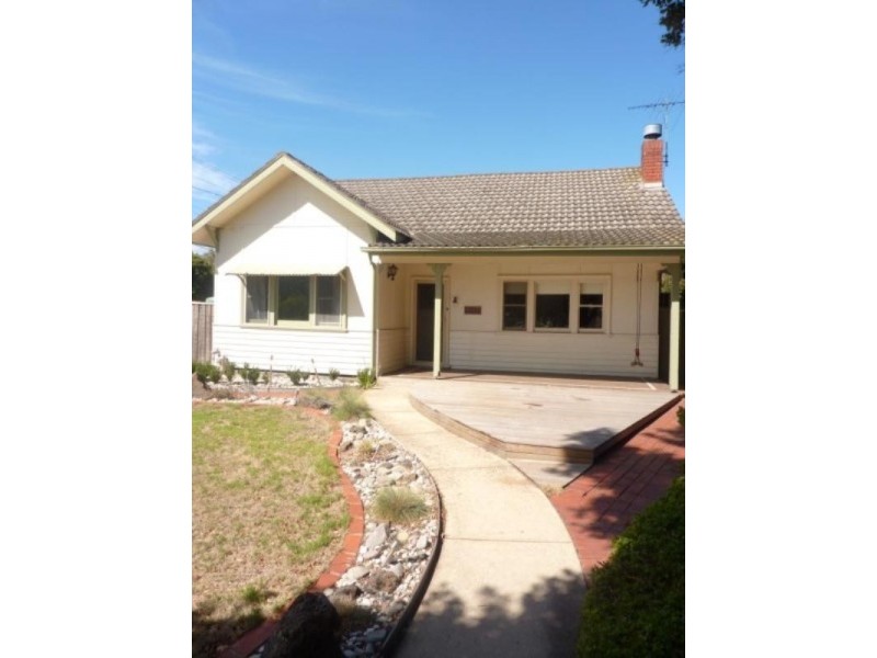 1/2 BIRDWOOD Street, Frankston VIC 3199