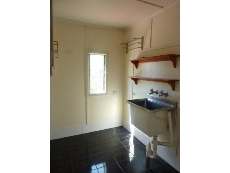 1/2 BIRDWOOD Street, Frankston VIC 3199