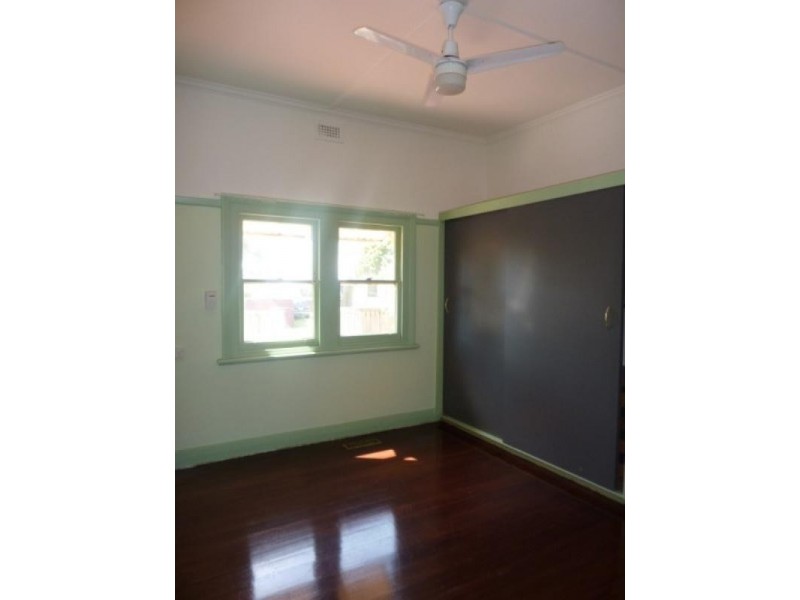 1/2 BIRDWOOD Street, Frankston VIC 3199