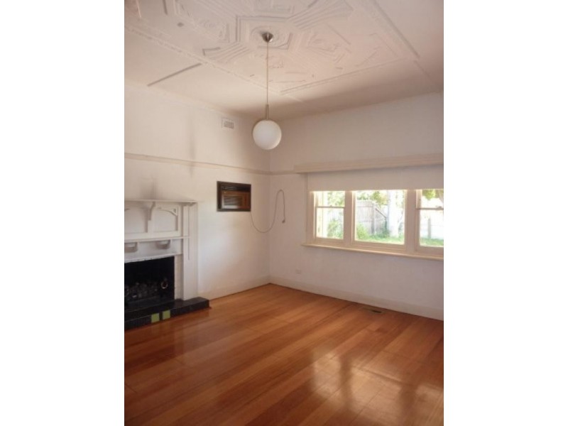 1/2 BIRDWOOD Street, Frankston VIC 3199