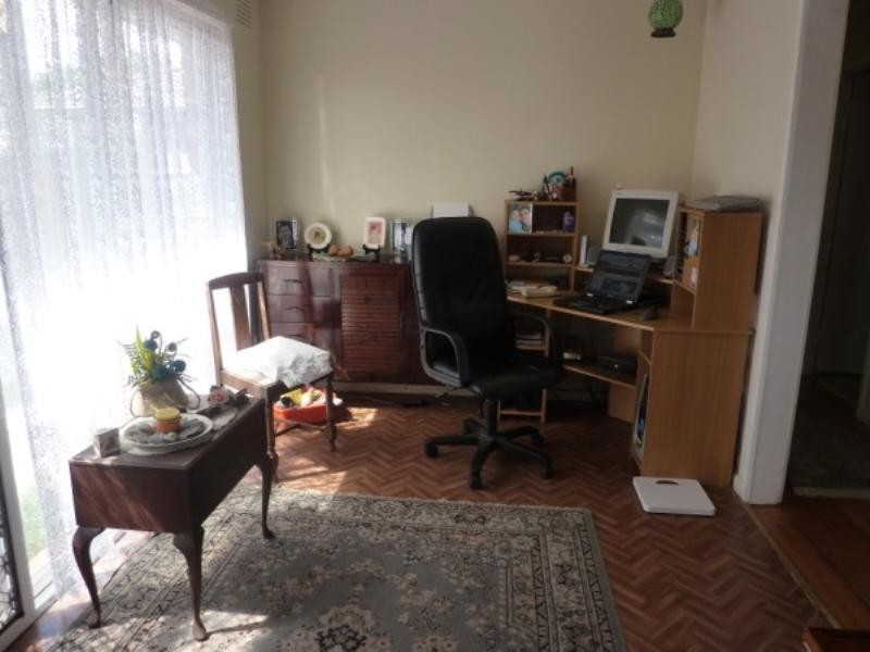 33 Alexander Crescent, Frankston VIC 3199