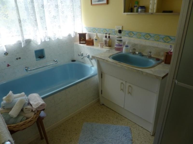 33 Alexander Crescent, Frankston VIC 3199