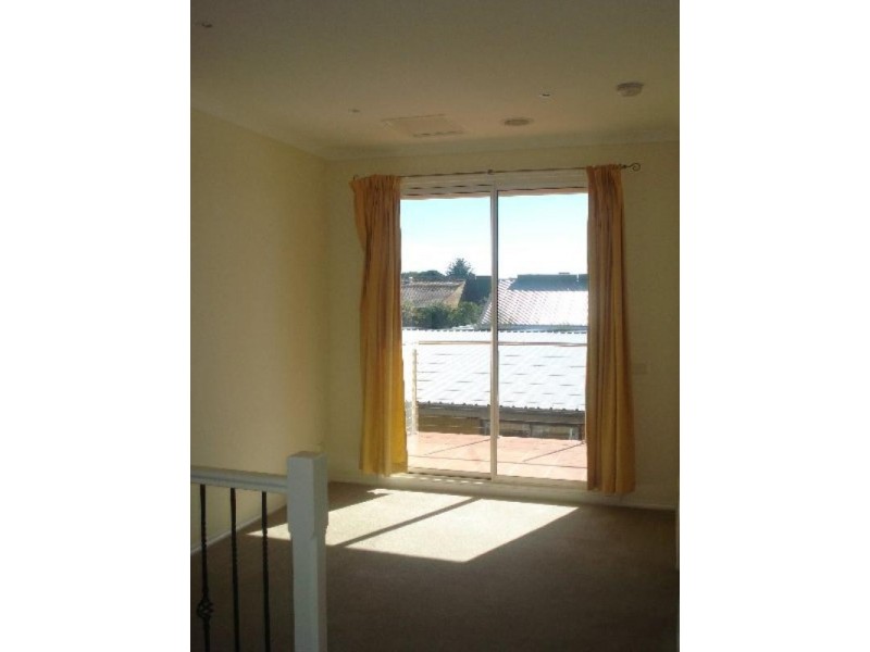 2/21 Nolan Street, Frankston VIC 3199