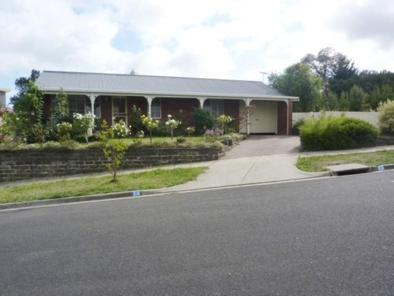 1A Balmerino Square, Frankston VIC 3199