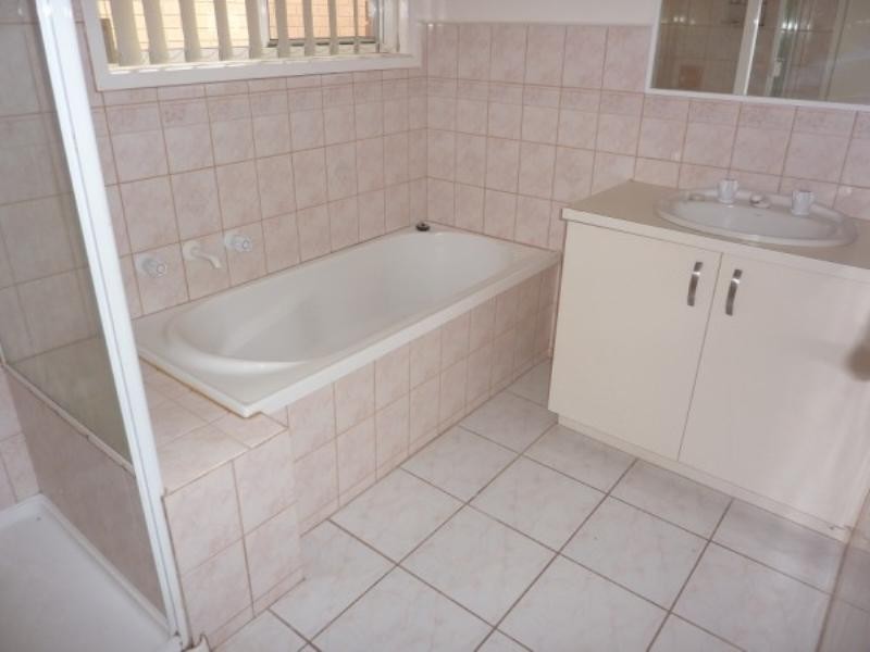 1/9 Elenya Court, Frankston VIC 3199