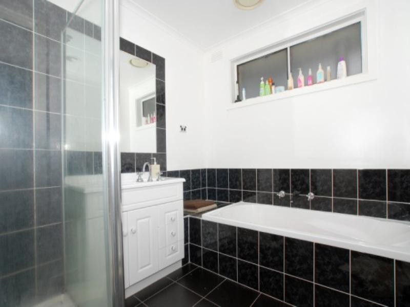 61 Kenilworth Avenue, Frankston VIC 3199