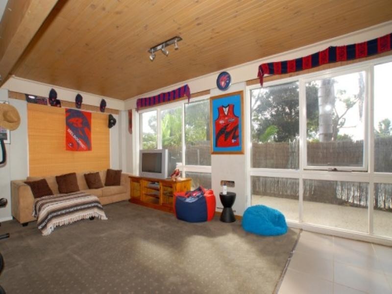 61 Kenilworth Avenue, Frankston VIC 3199