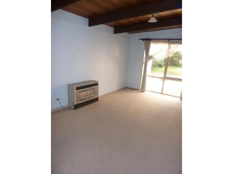 88 FRANCISCAN Avenue, Frankston VIC 3199