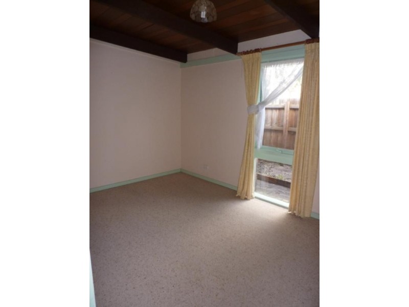 88 FRANCISCAN Avenue, Frankston VIC 3199