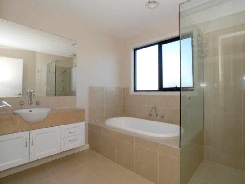 1/90 Barkly Street, Mornington VIC 3931