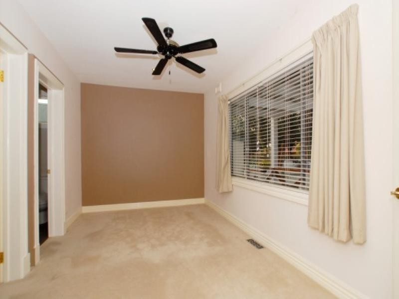 3 Neville Avenue, Seaford VIC 3198