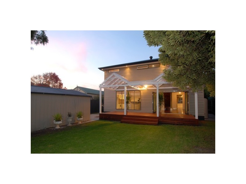 3 Neville Avenue, Seaford VIC 3198