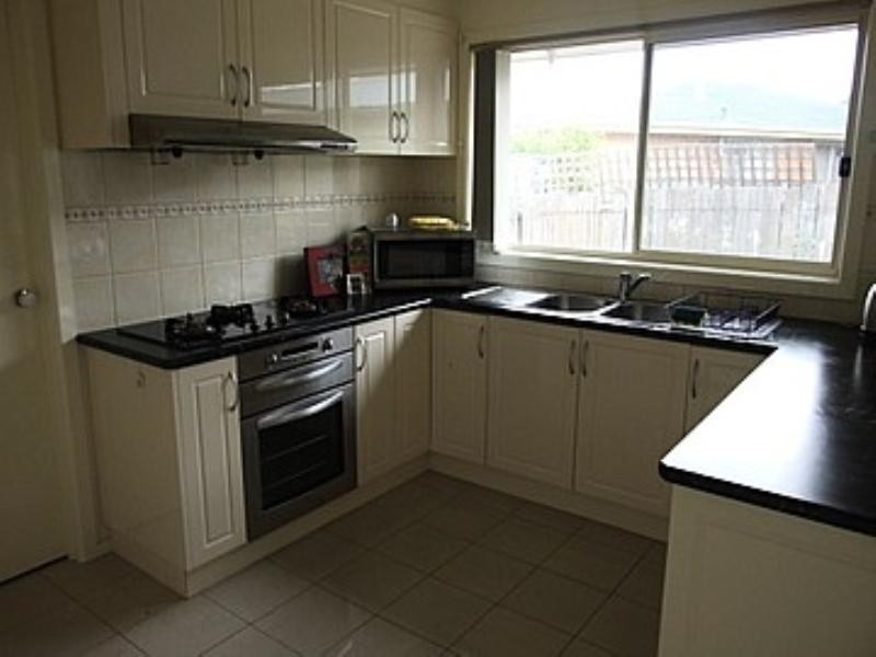 1/15 Darley Court, Frankston North VIC 3200