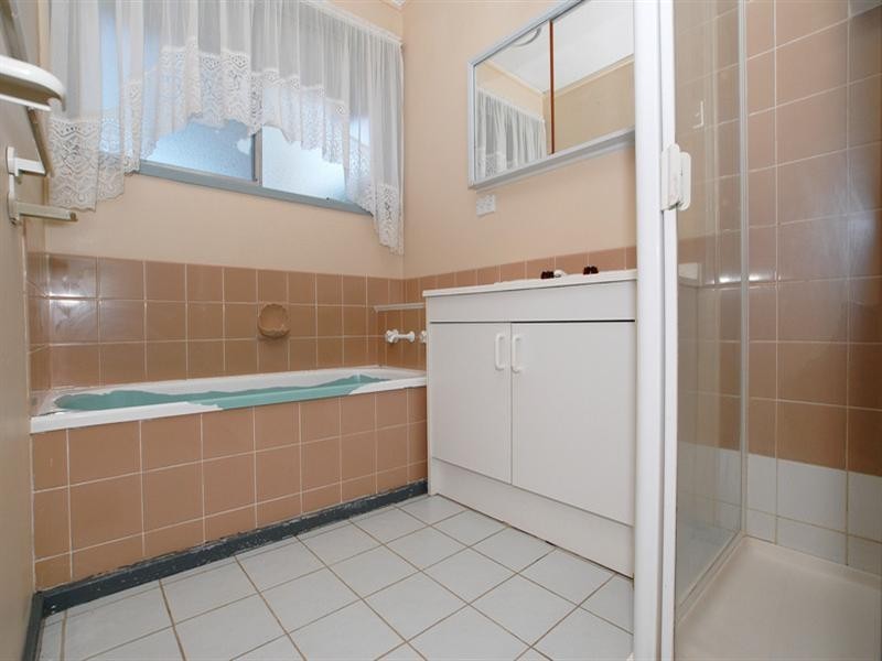 5 Windsor Court, Frankston VIC 3199