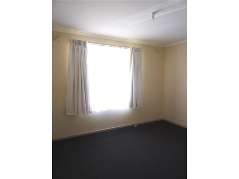 166 KARINGAL Drive, Frankston VIC 3199