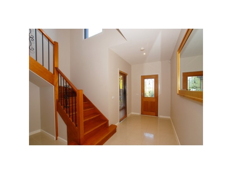 1/90 BARKLY Street, Mornington VIC 3931