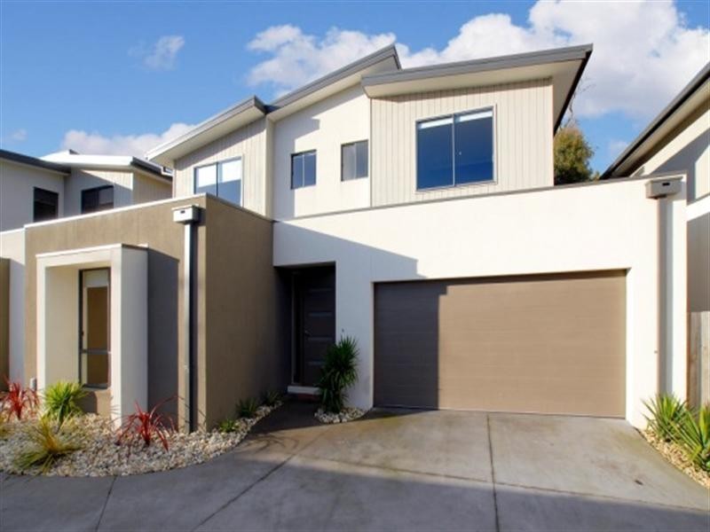 2/31 Culcairn Drive, Frankston South VIC 3199