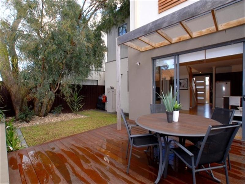 2/31 Culcairn Drive, Frankston South VIC 3199