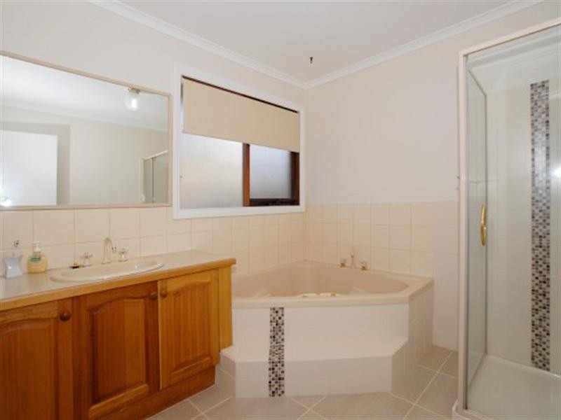 20 Olearia Crescent, Langwarrin VIC 3910