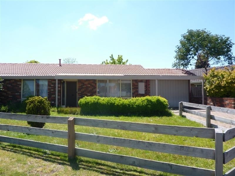 7 Oakhurst Court, Frankston VIC 3199