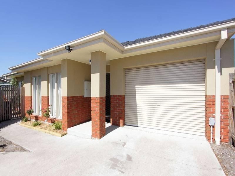 69A Brunning Crescent, Frankston North VIC 3200