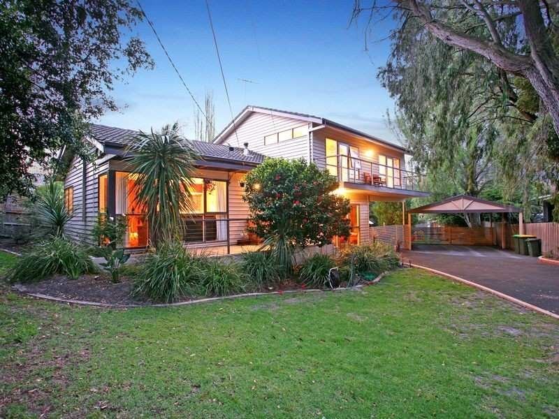 16 WATSON Street, Frankston South VIC 3199