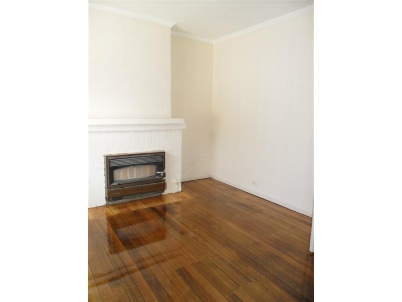 2/6 BIRDWOOD Street, Frankston VIC 3199