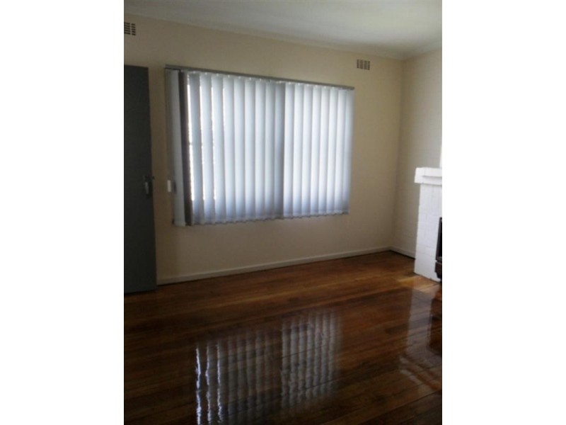 2/6 BIRDWOOD Street, Frankston VIC 3199