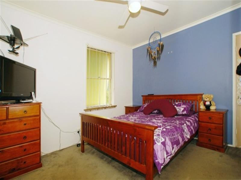 49 Rosemary Crescent, Frankston North VIC 3200