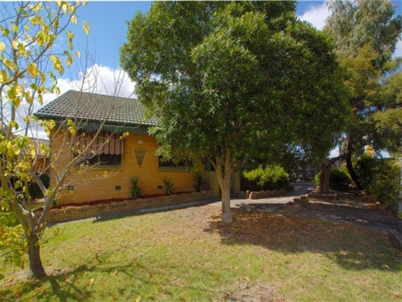 49 Rosemary Crescent, Frankston North VIC 3200