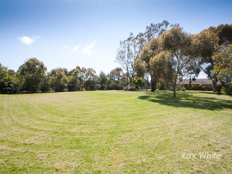 106 Centre Road, Langwarrin VIC 3910